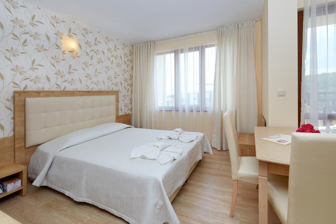 Relax Holiday Complex & Spa Sunny Beach Exterior photo